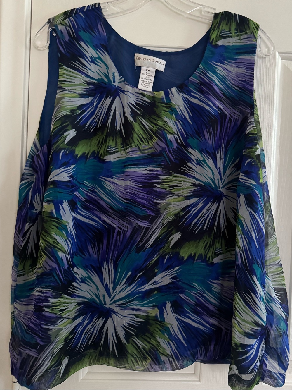 Draper’s & Damons Petites Multicolor Blue & Green Burst Sleeveless Blouse